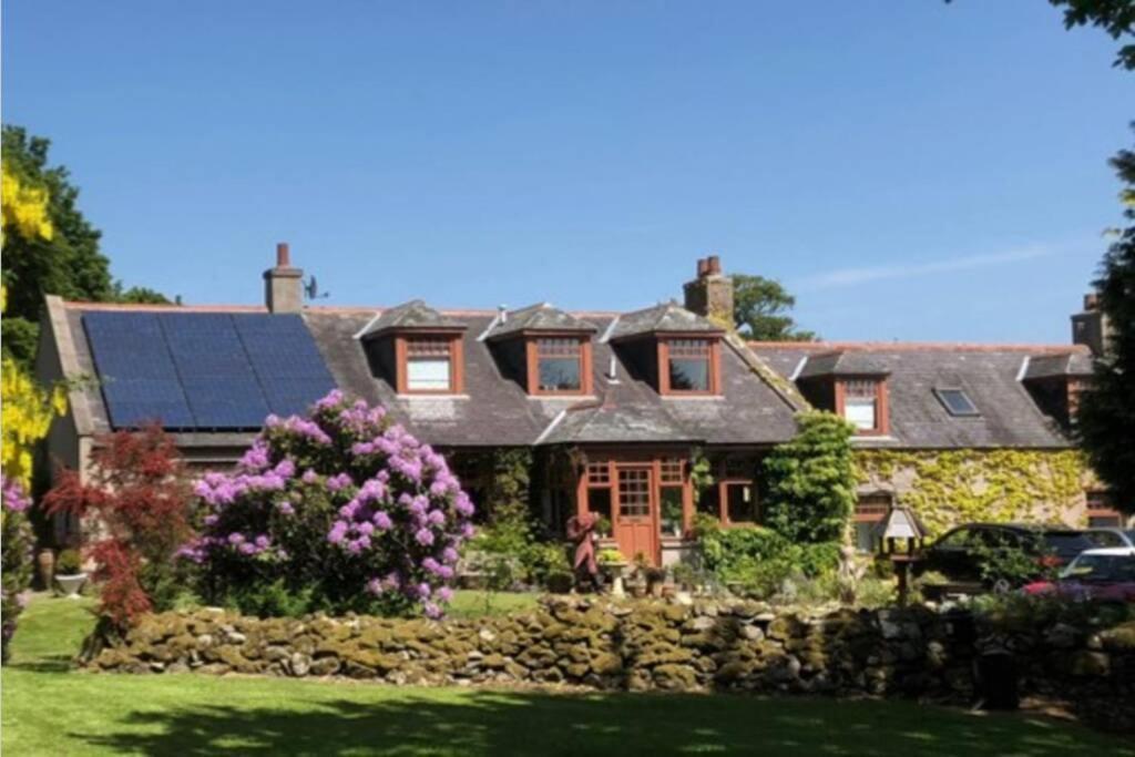 Serene Countryside Home With Manicured Gardens Stonehaven Exteriör bild
