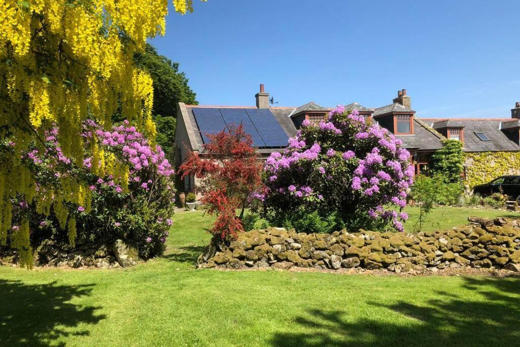 Serene Countryside Home With Manicured Gardens Stonehaven Exteriör bild